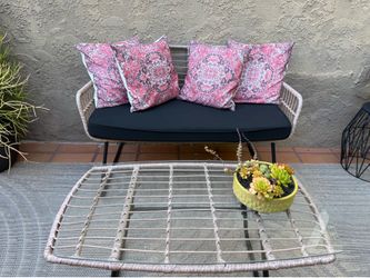 Set of four outdoor pillows with inserts boho Turkish rug print linen 18 x 18