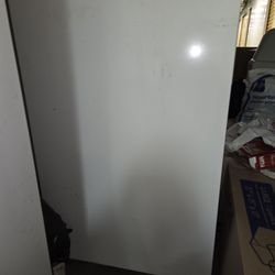 Apartment  Size Refrigerator 