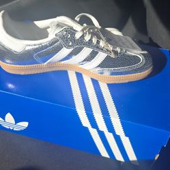 Tenis Adidas