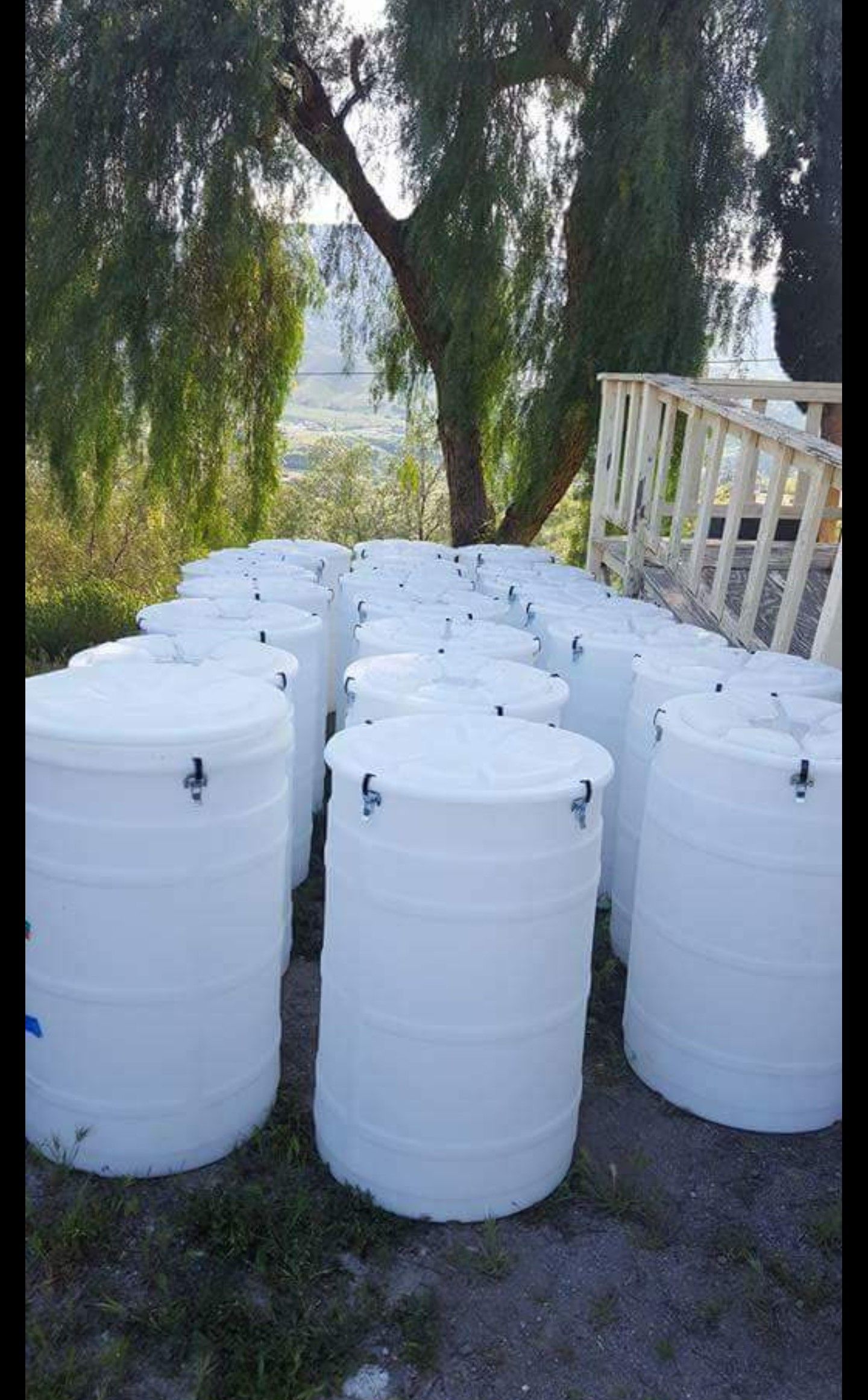 55 gallon super clean food grade barrel with latching lid... GREAT FOR EARTHQUAKE PREPAREDNESS