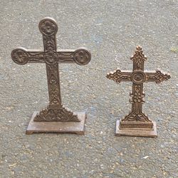 Set 2 Decorative Iron Metal  Crosses 