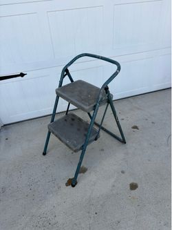 Heavy duty cosco  2 step ladder