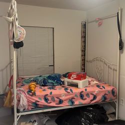 Canopy Bed Full Size 