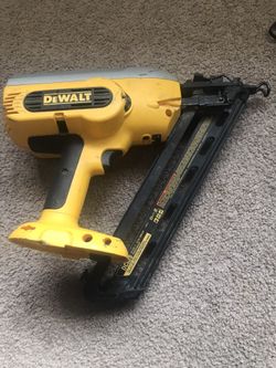 Dewalt cordless nail gun DC628