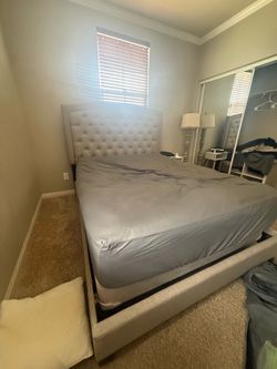 Queen size bed with mattress