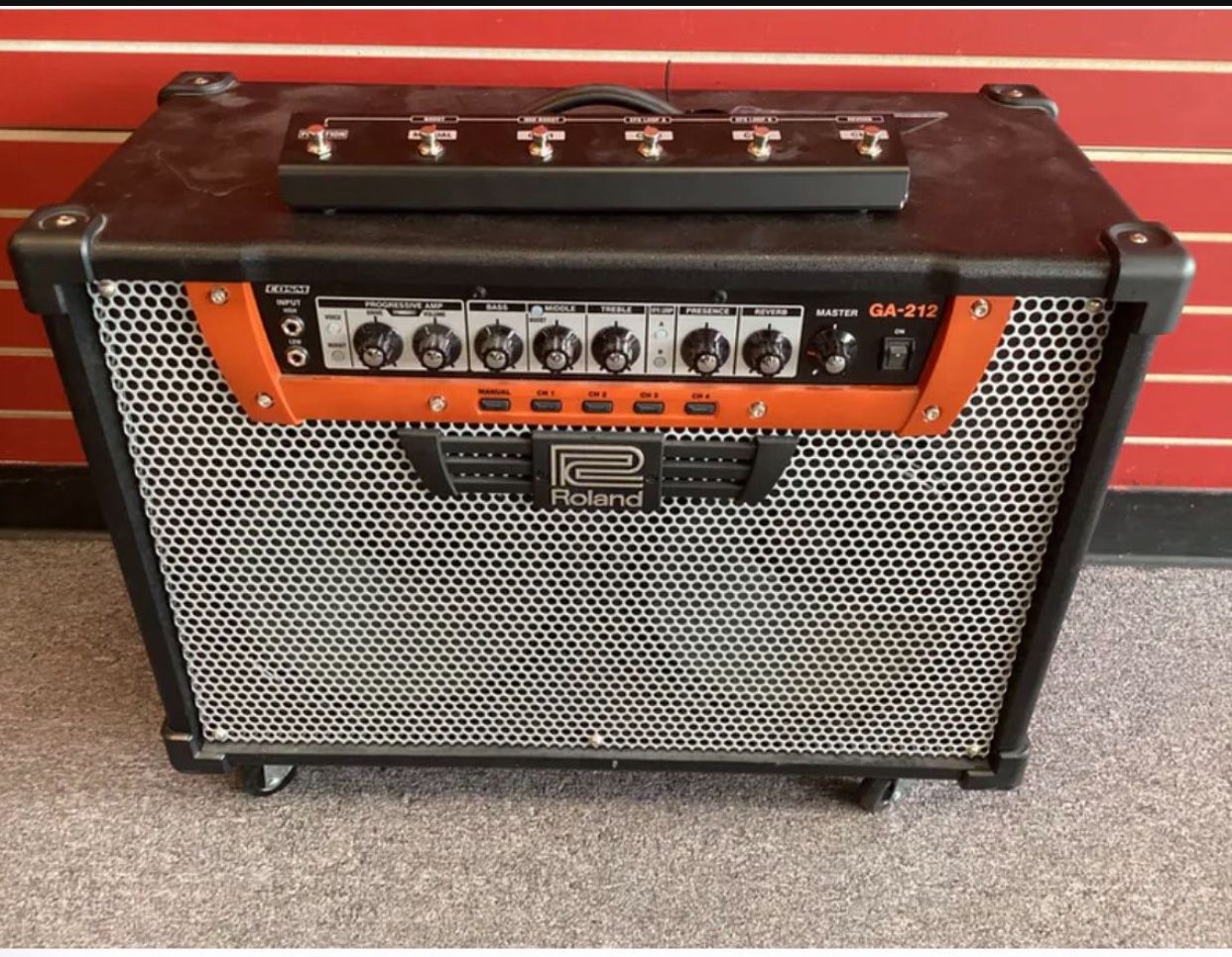 Roland GA-212 Guitar Amp