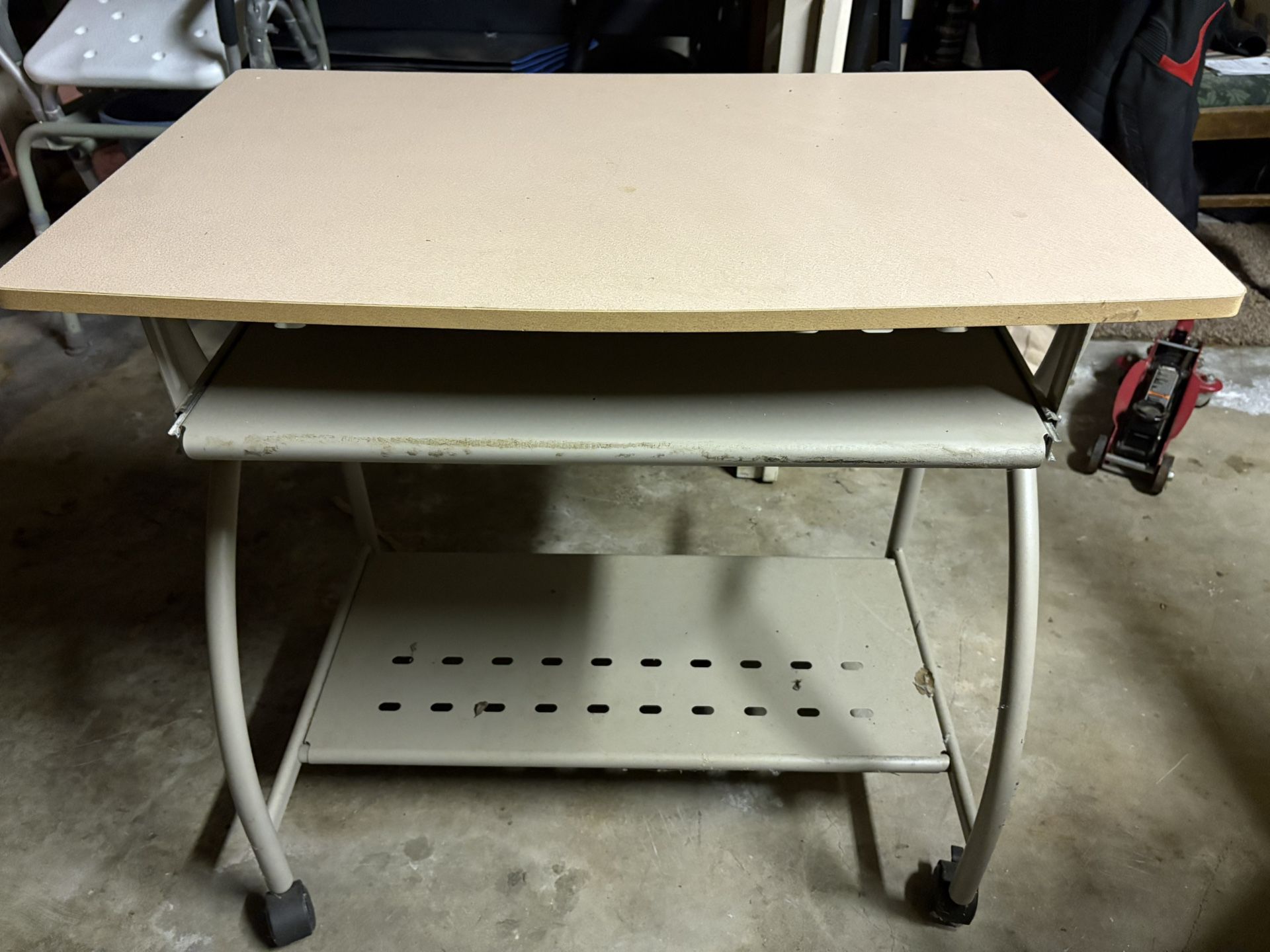 Free Desk