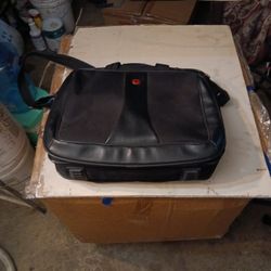 laptop/briefcase 