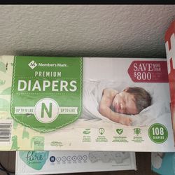 Newborn diapers 
