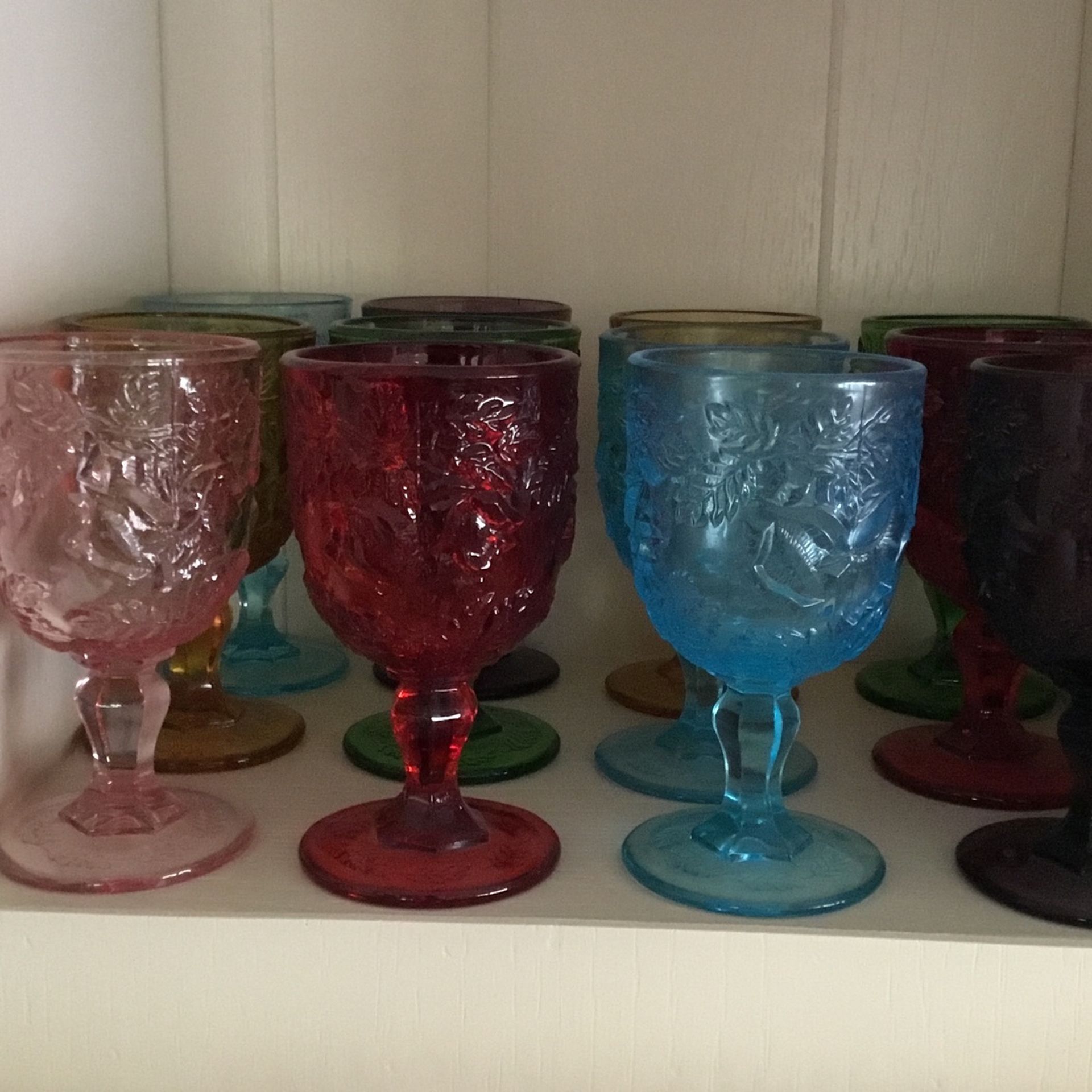 12 MADONNA INN WATER GOBLETS ASSORTED COLORS EXCELLENT CONDITION