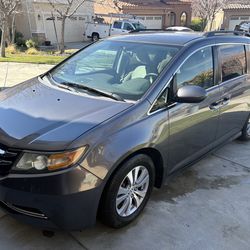 2016 Honda odyssey SE