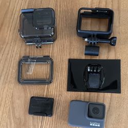 Go Pro 7 Silver Never Used 