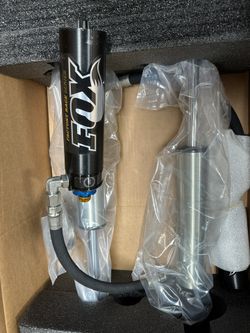 Fox 2.5 Factory Race Series With DSC 2005-2023 Tacoma Rear Shock Set