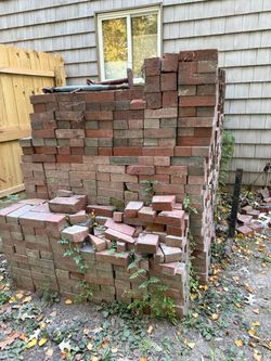 Large Lot of Used Red Bricks