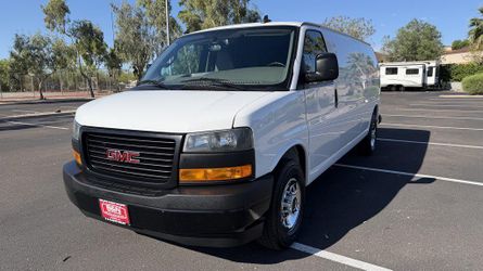 2022 GMC Savana Cargo