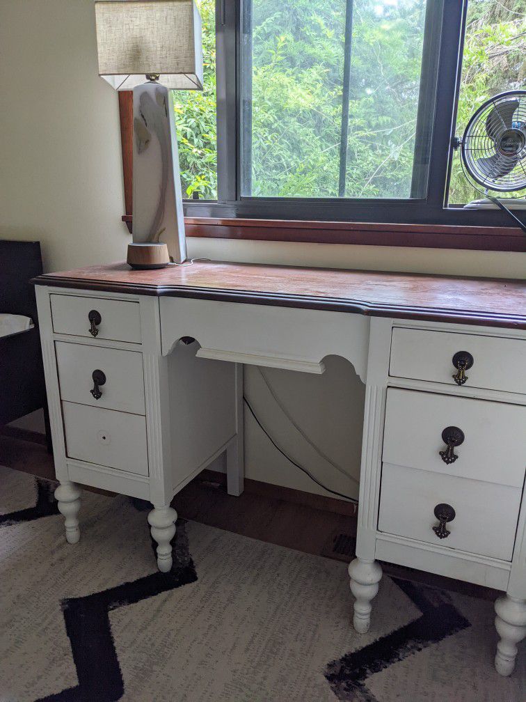 Vintage Solid Wood Vanity/Desk/Changing Table
