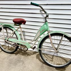 Vintage Monark Women’s Antique bicycle