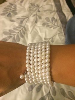 Pearls like bracelet