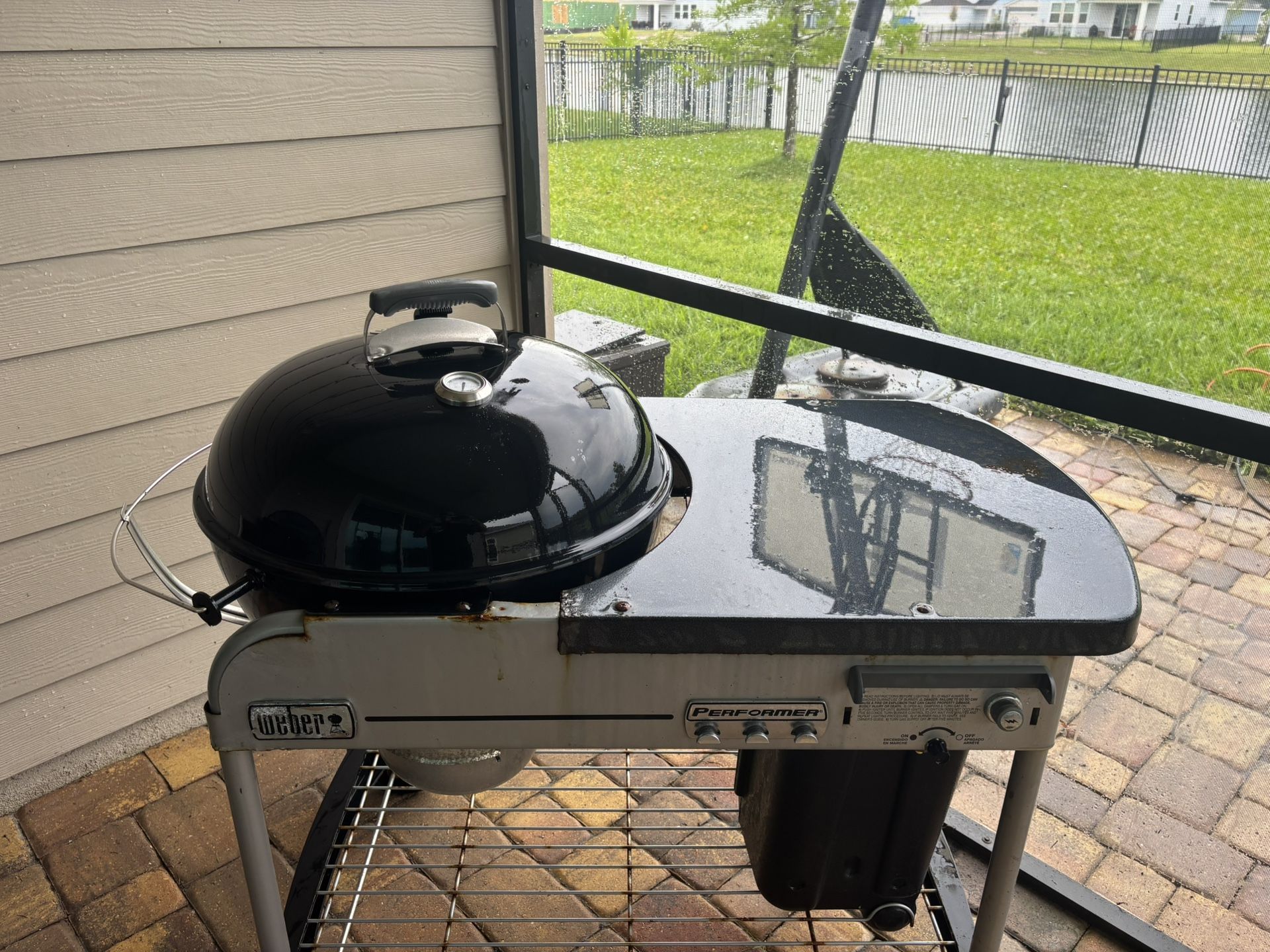 Weber 22 in. Performer Premium Charcoal Grill Black