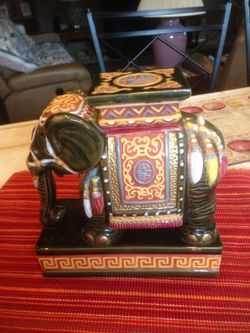 Hand painted festival elephant