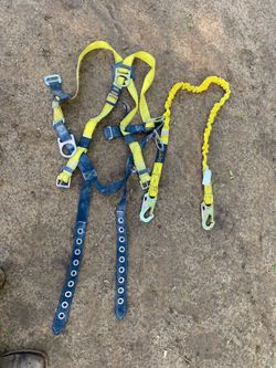 VARIOS ARNESES COMPLETOS $45 each
