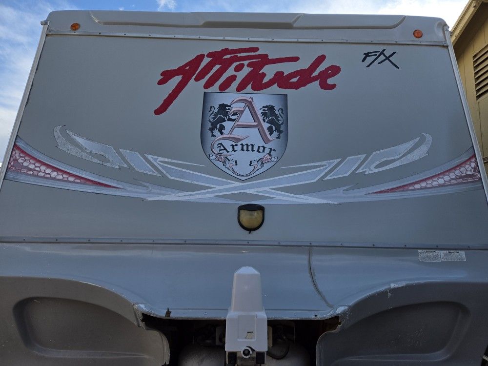 GLAMIS EXPRESS 30' ATTITUDE ARMOR EDTION
