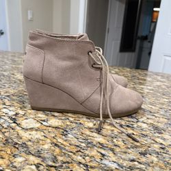 TOMS Ankle Boot