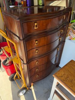 Dresser
