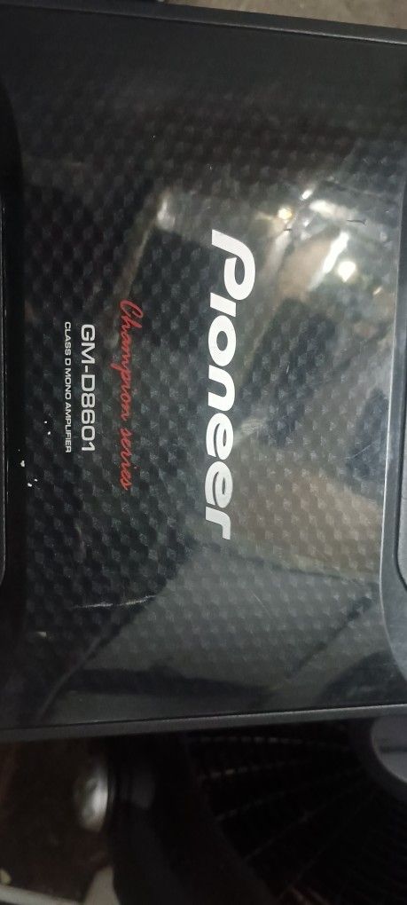 Pioneer GM 8601 Digital Class D Mono Amp