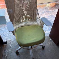 Sayl Stool