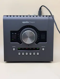 Universal Audio Apollo Twin MKII Solo Core Thunderbolt Audio Interface