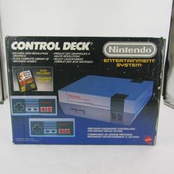 1985 Rare Nintendo NES Control Deck Console W Games Bundle 