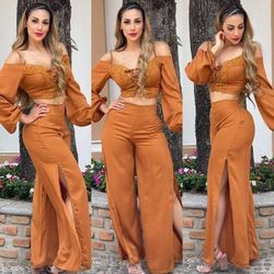 New Women's 2 Piece Set Size S/M/L