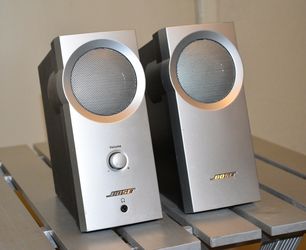 BOSE audio speakers