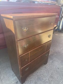 Dresser $20