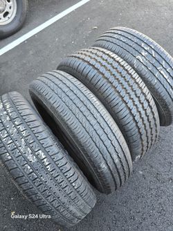 4 Used Mixed Brand Trailer Tires ST225 75r15 Diferent brands but all very good $150.00FIRM PRICE, FIRM PRICE 
PLEASE DON'T ASK FOR DICOUNT
POR FAVOR N