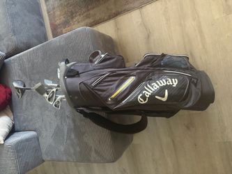 Callaway Golf Bag with Clubs, Tees, Balls, and XL left handed nike glove