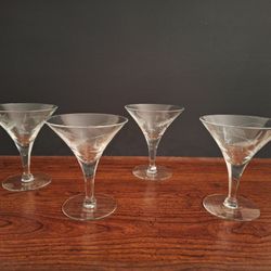 Set of 4 Vintage Etched Wheat Martini / Cocktail Glasses – Elegant Stemware