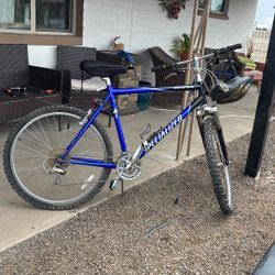 bike with helmet 