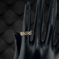 Gold Trinity Knot Ring With Emerald And Lab Diamond 