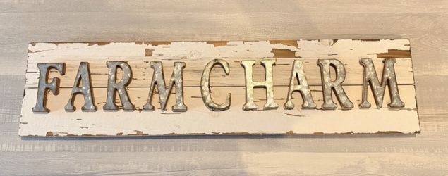 "Farm Charm" Wood & Tin Farmhouse Sign – Hobby Lobby