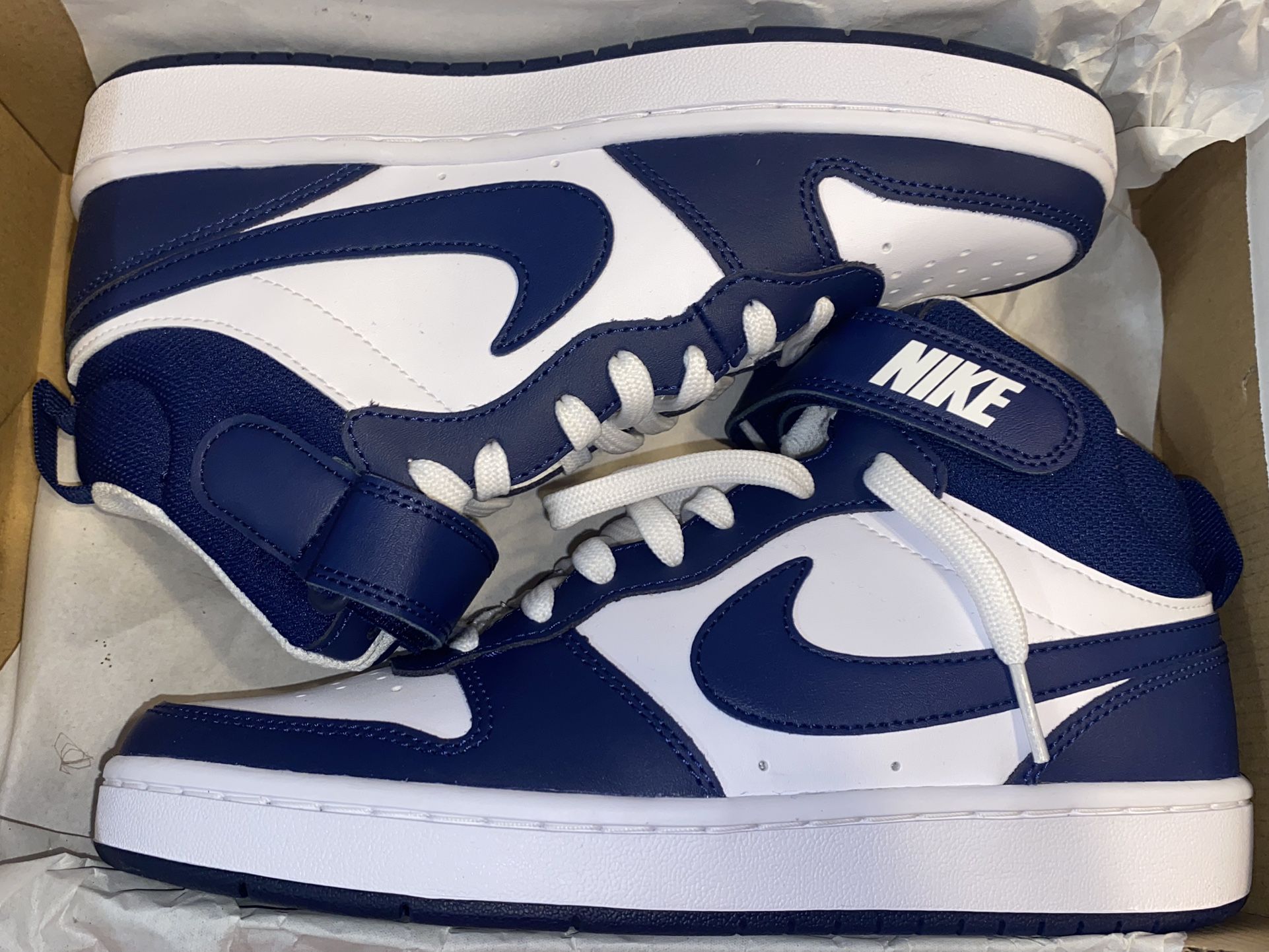 Nike Sneakers