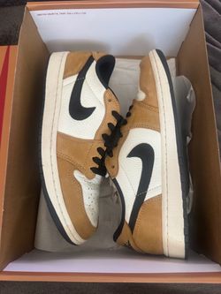 Air Jordan 1 Low - Rookie of the Year Size 9.5