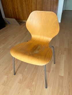 Wood chair