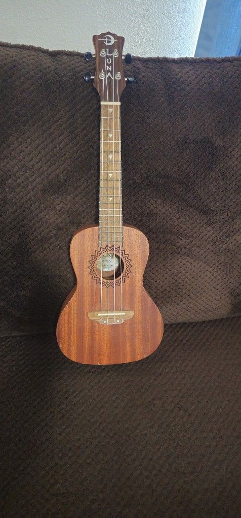 Luna Soprano Mahogany Ukulele