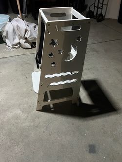Toddler/child step stool
