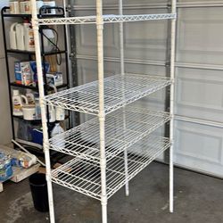 Metal wire shelf