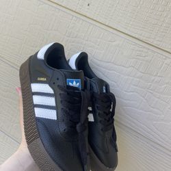 Adidas shoes Sambarose size 7.5