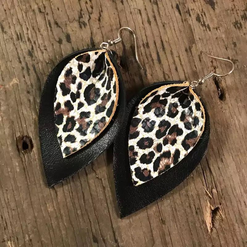Leather earrings