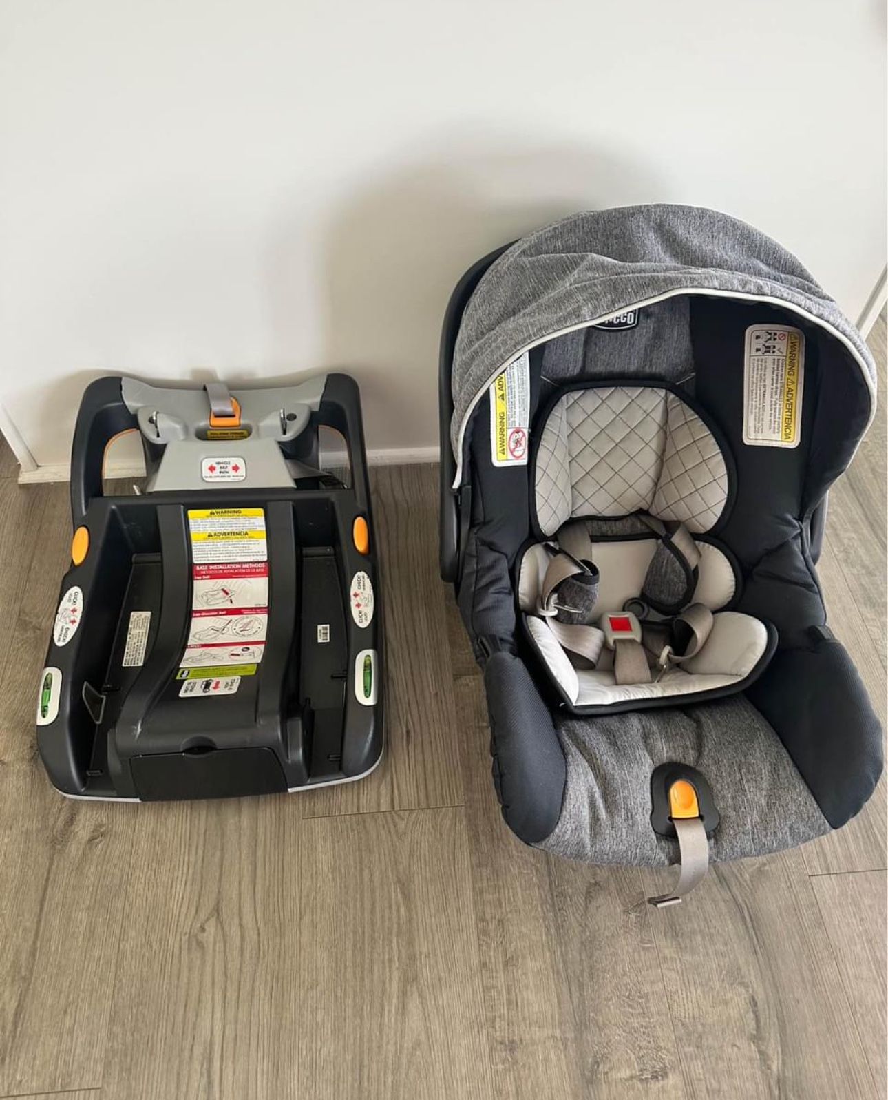 Chicco Keyfit 30 Car seat and base 